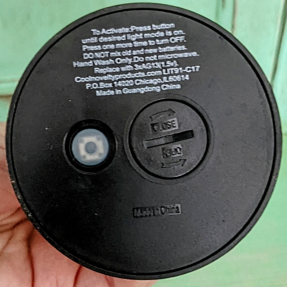 Walt Disney World Epcot 35 Light Up Champagne Chalice Wine Glass Set - Picture 4 of 4